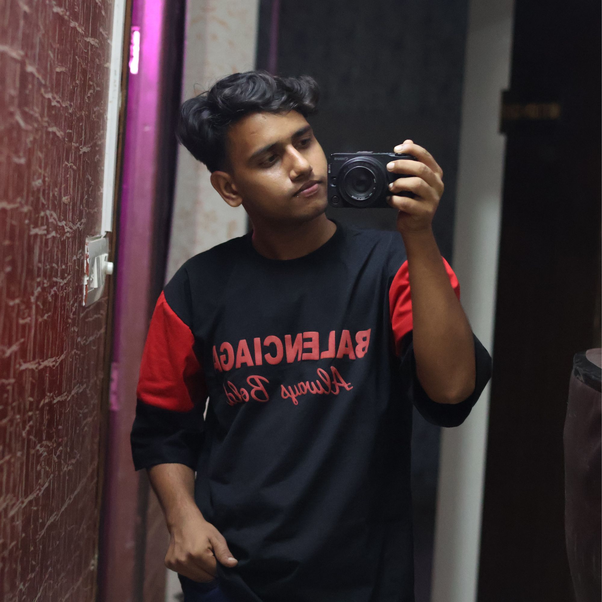 Vivek Singh-Image